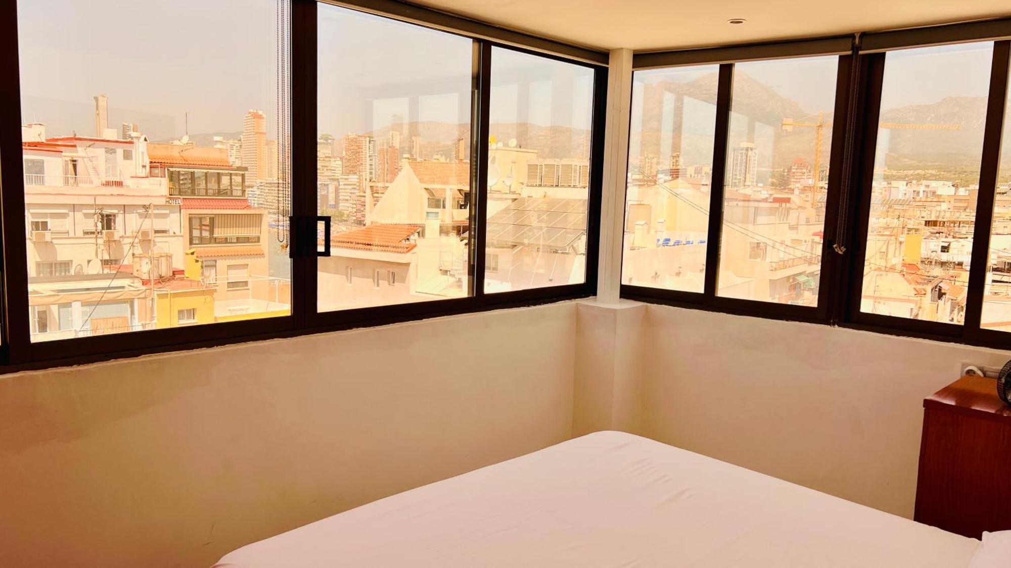 Atico Con Vistas En El Casco Antiguo De Benidorm Apartment Exterior foto