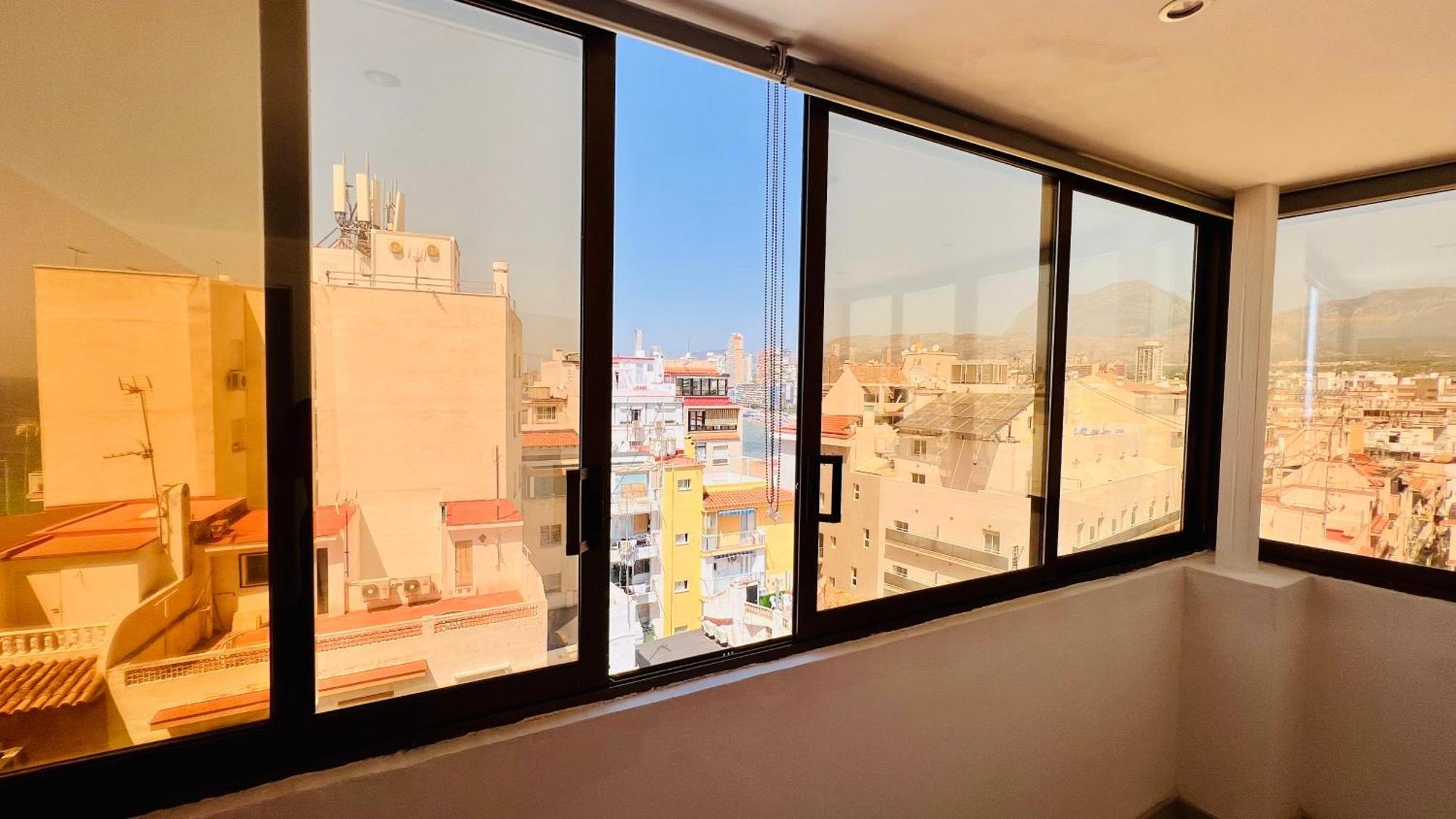 Atico Con Vistas En El Casco Antiguo De Benidorm Apartment Exterior foto