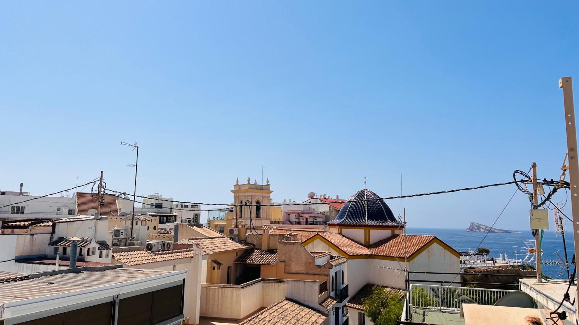 Atico Con Vistas En El Casco Antiguo De Benidorm Apartment Exterior foto